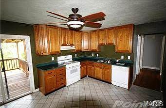 4th image of 2660 Jonathan Dr