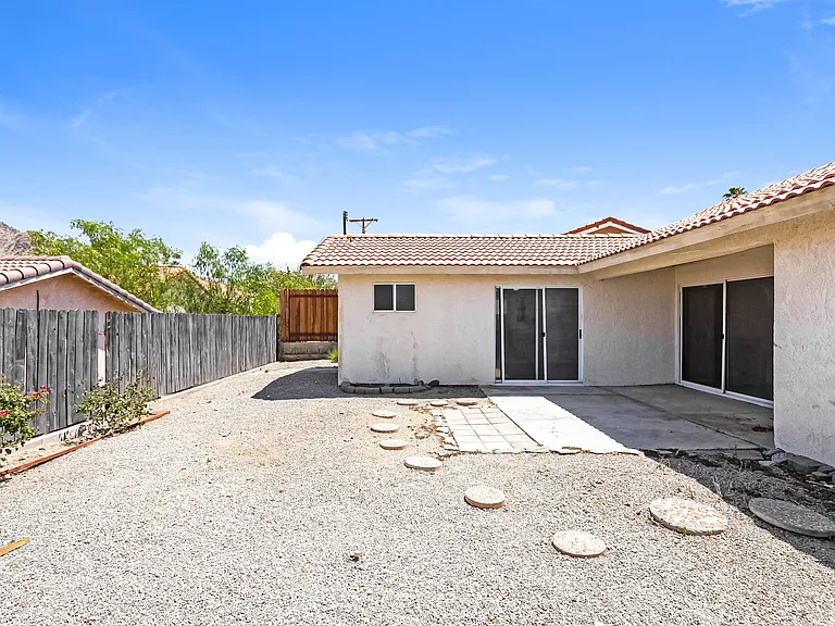 54120 Avenida Rubio — Photo 14