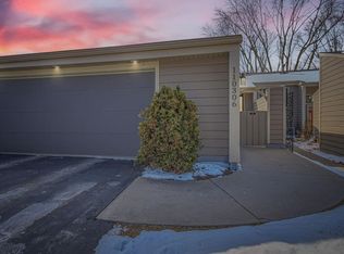 110306 Center Green Cir, Chaska, MN 55318