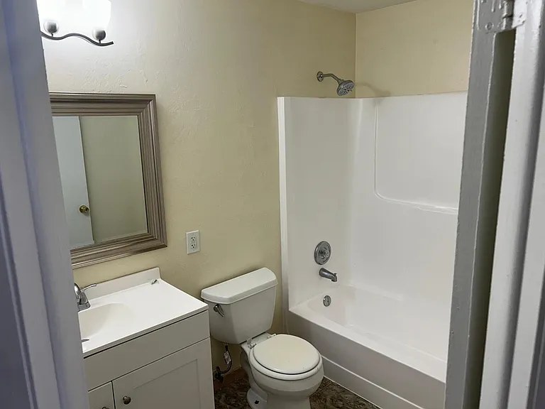 2244 Parker Ave — Photo 12