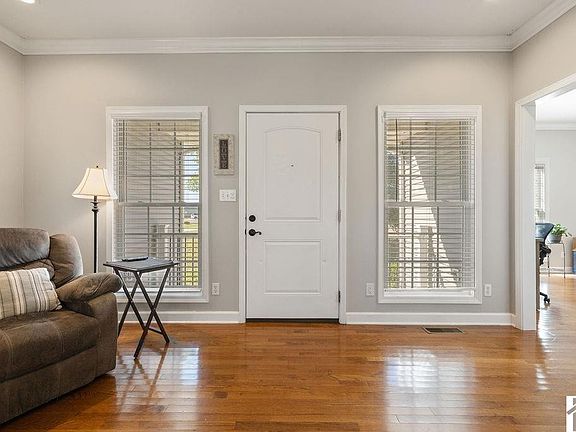 4th image of 198 Smiths Ln