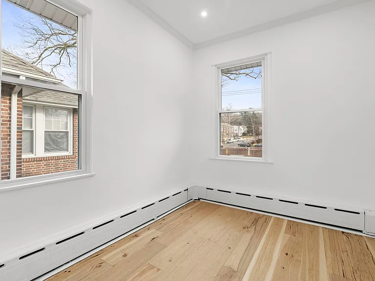 276 Broad Ave #2 — Photo 7