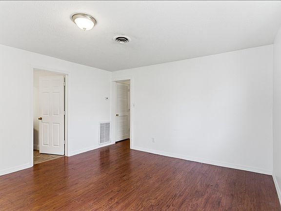 2nd image of 306 E Burwell Ave APT A