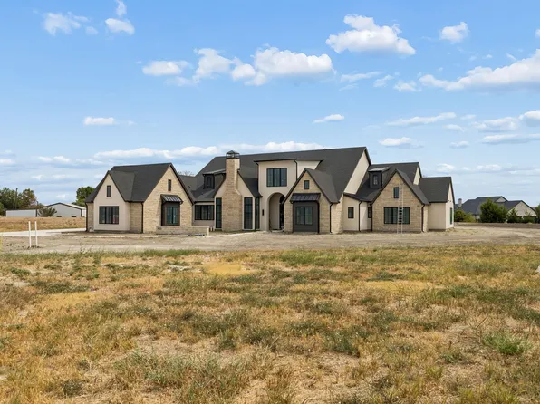 900 Healey Dr, Fairview, TX 75069