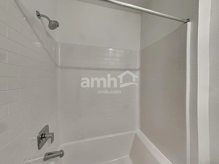 6411 Rush Ave — Photo 15