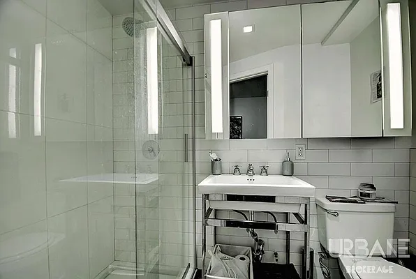 Rented by Urbane Brokerage | media 18