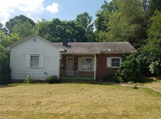 124 Rhyne Ave, Winston Salem, NC 27127