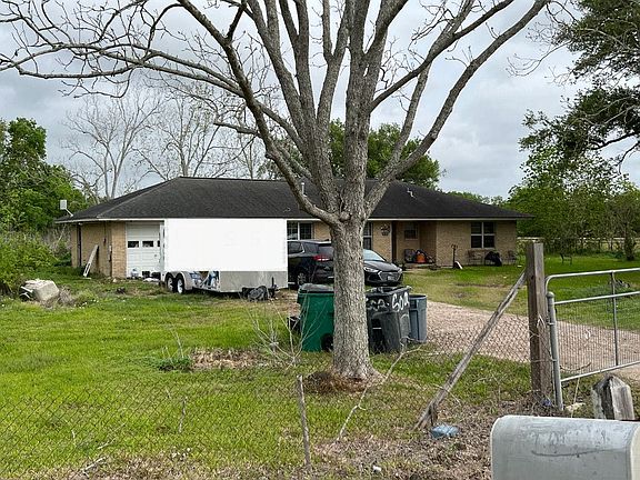 3rd image of 8002 County Rd #172