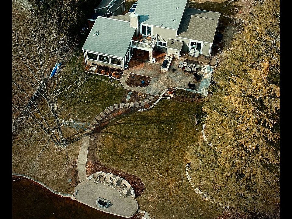 1st image of 9925 Kingussle Ln