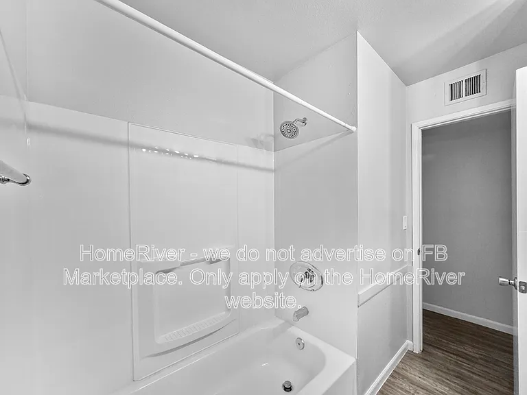 1955 N Robson — Photo 15