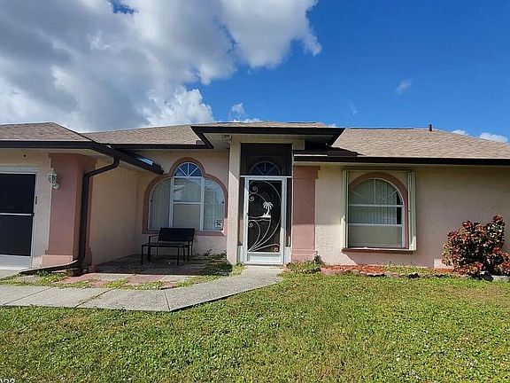 2nd image of 3004 SE Suntan Ct Court SE