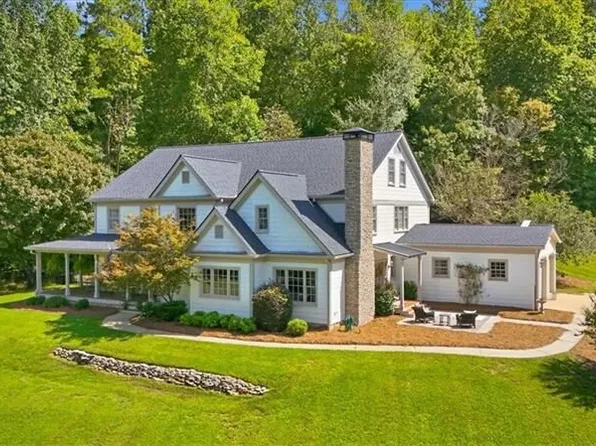 1828 Austin Bridge Rd, Douglasville, GA 30134