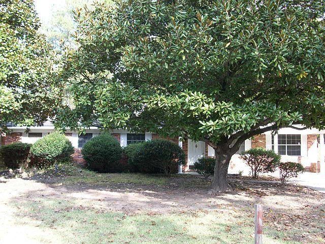 1st image of 2831 College Park Dr