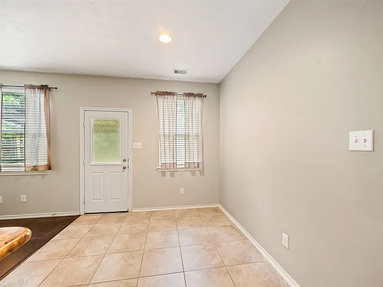 3 Whitekirk Pl — Photo 14