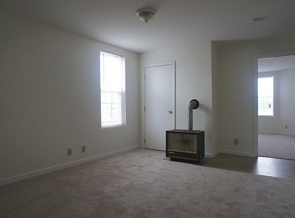 4th image of 151 Wilson St