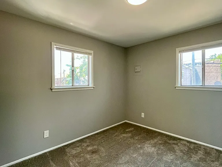 4415 Oakwood Blvd — Photo 7