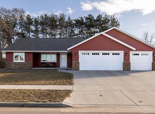 2102 Prairie Pl, Holmen, WI 54636
