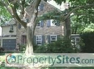 2005 Woodland Rd, Abington, PA 19001