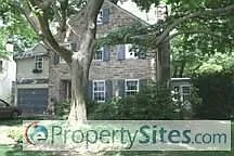 2005 Woodland Rd photo 1