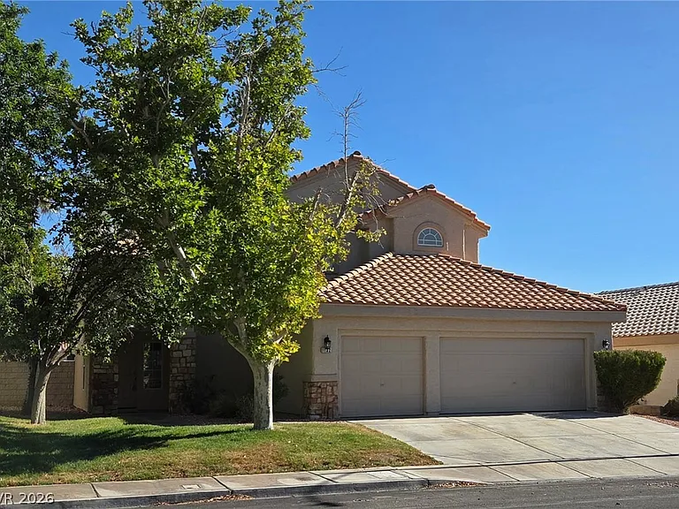 1132 Castle Point Ave — Photo 2