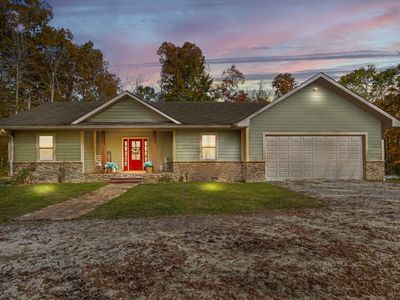 1113 Burns Hill Rd, Lobelville, TN, 37097