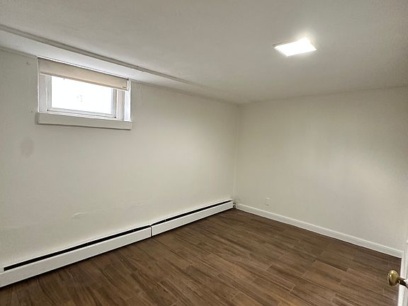 4th image of 838 Saratoga St #B
