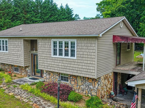 2nd image of 159 Reynolds Hills Dr