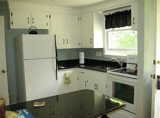 2nd image of 62 Green St #A
