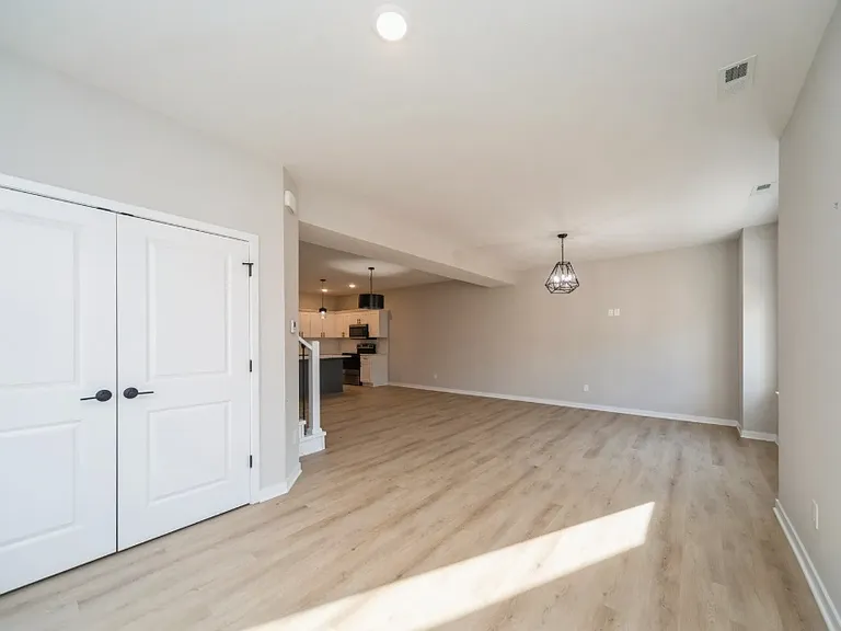 1012 Maple St #0 — Photo 3