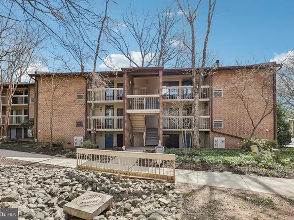 1534 Moorings Dr, Reston, VA 20190