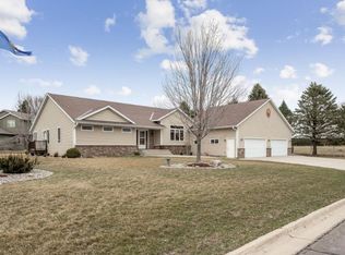1212 18th St SW, Faribault, MN 55021
