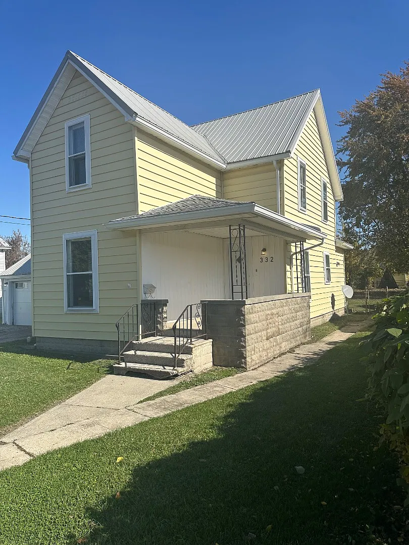 332 N Race St — Photo 2