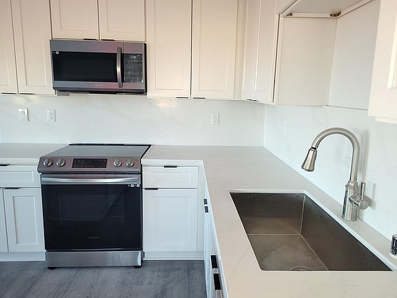 5th image of 7660 Great Circle Dr