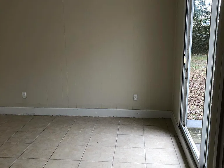 7318 Strato Rd — Photo 6