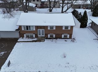 206 S Bone Dr, Normal, IL 61761