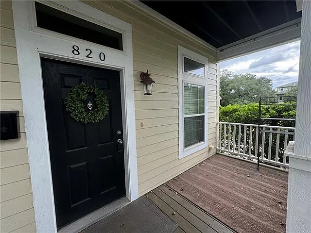 3 bed, 2.5 bath, 1426 sqft, $2,500 — Photo 3