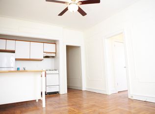 41-42 42nd St, Sunnyside, NY 11104