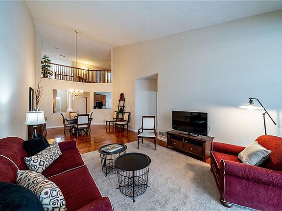 4th image of 4954 Lake View Dr