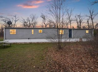 N7240 Acorn Ln, Crivitz, WI 54114