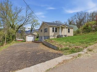 39 Justus St, Andrews, NC 28901