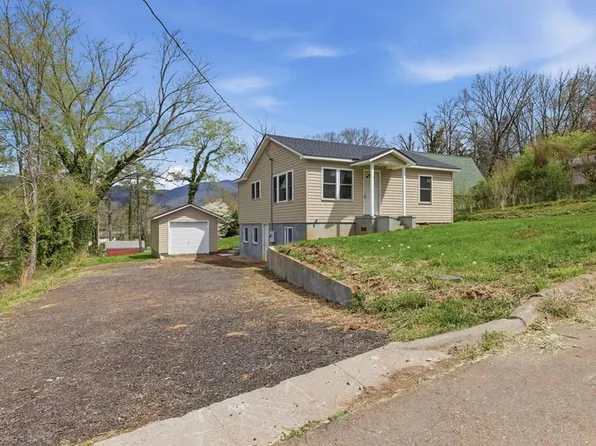 39 Justus St, Andrews, NC 28901