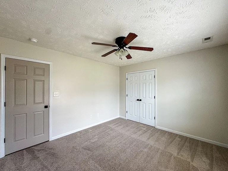 1608 Kershaw Loop — Photo 17