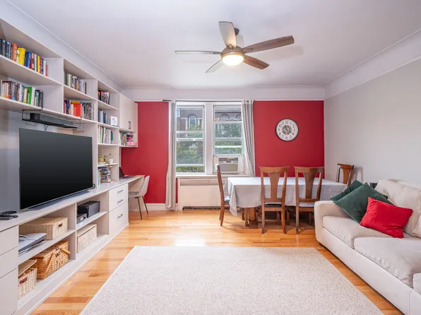 680 West 204th Street image 8 of 19