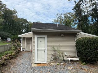 7842 Water Oak Point Rd #B, Pasadena, MD 21122