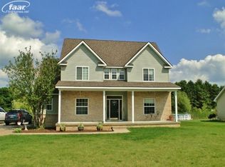 7441 Marsack Dr, Swartz Creek, MI 48473