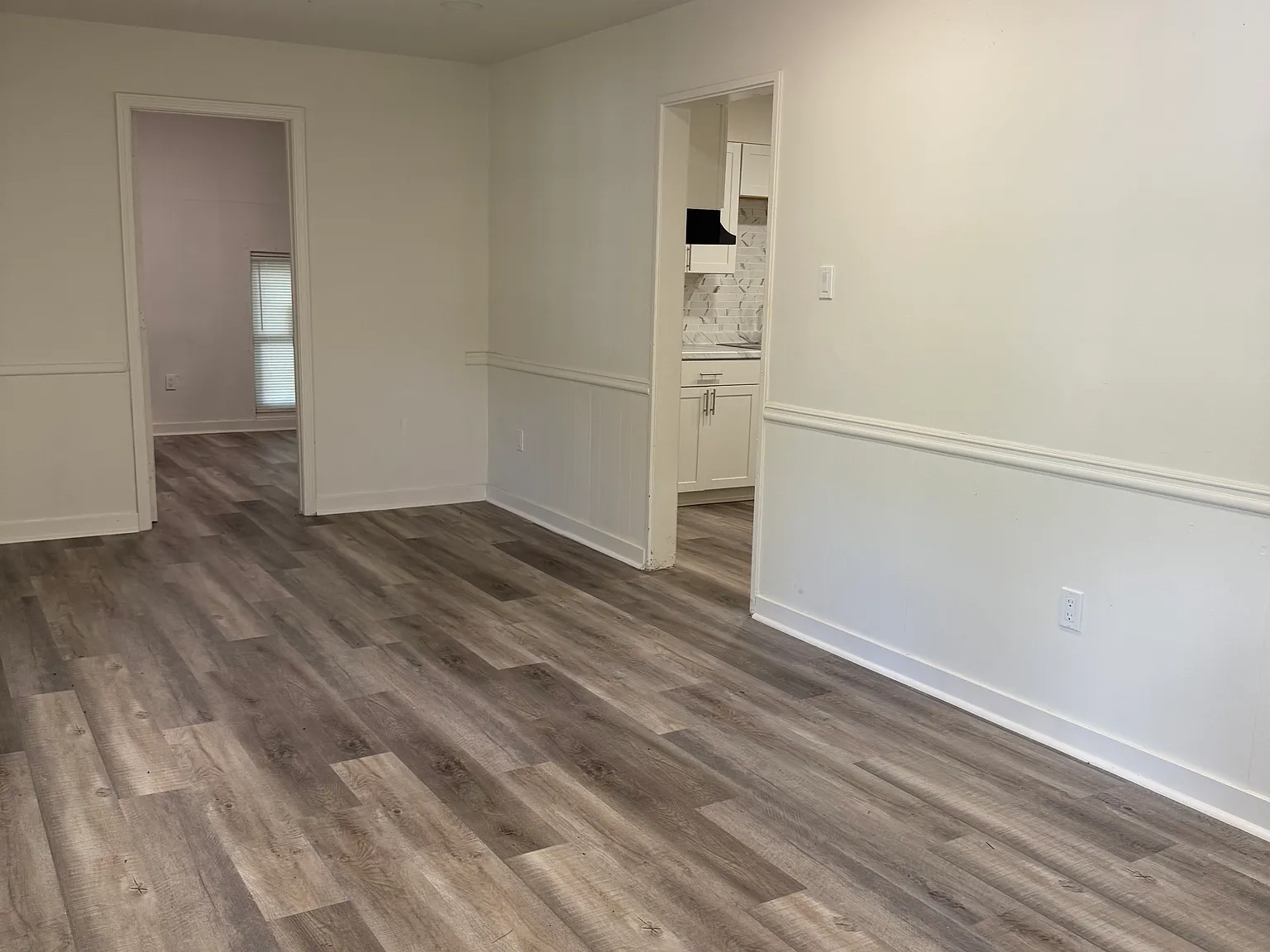 4 bed, $1,300 — Photo 2