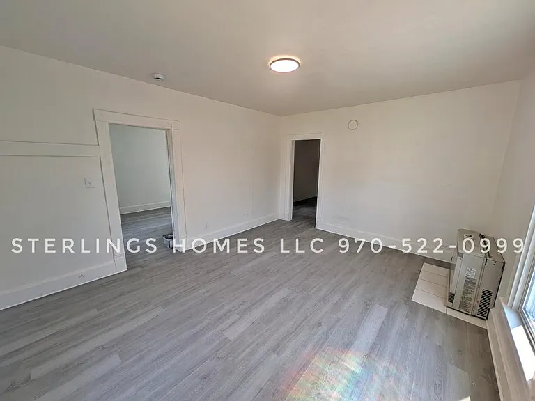 423 Oak St — Photo 2