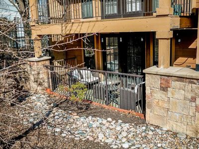4727 Jarboe St APT 11, Kansas City, MO, 64112