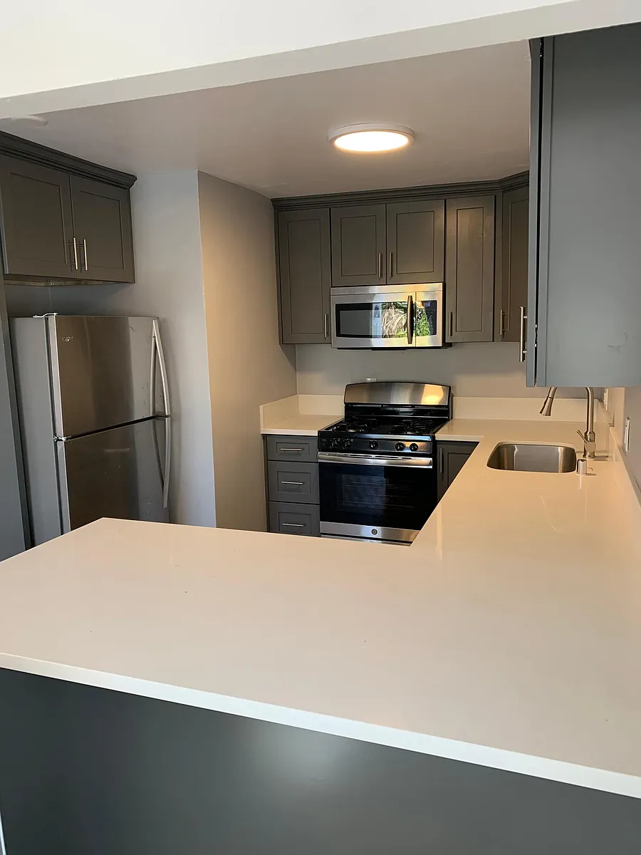 Building Photo - 5972 Streamview Dr #1-4
