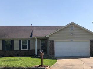 1215 Brookstone Ter, Lake Saint Louis, MO 63367